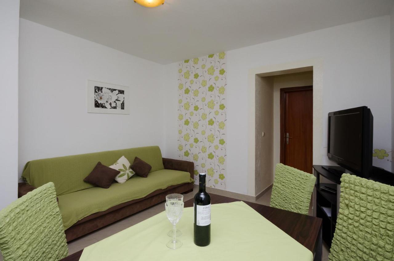 Apartments Helena Lopar Εξωτερικό φωτογραφία