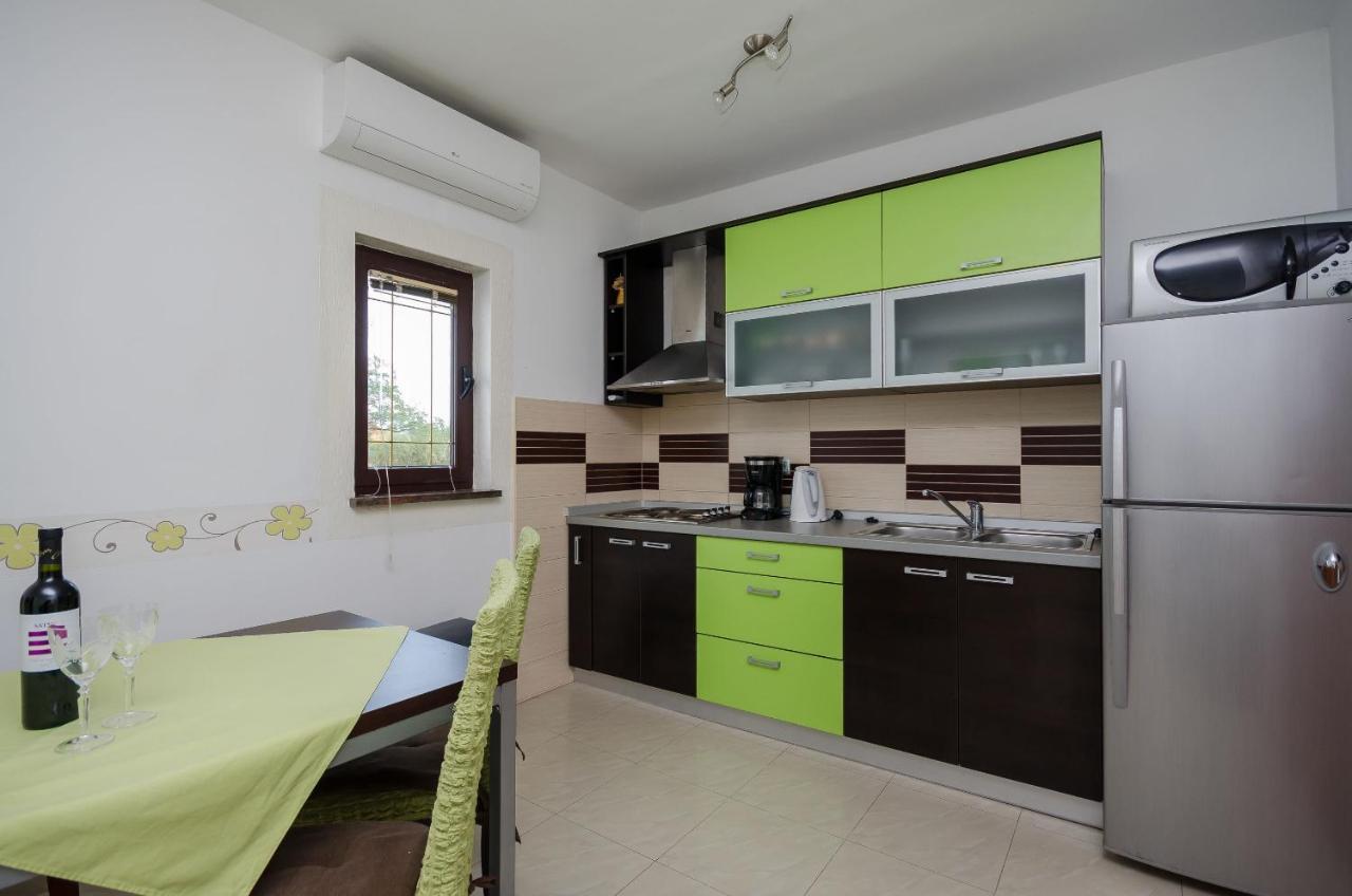 Apartments Helena Lopar Εξωτερικό φωτογραφία