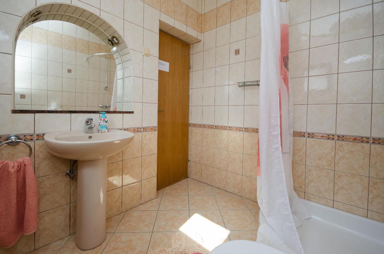 Apartments Helena Lopar Εξωτερικό φωτογραφία