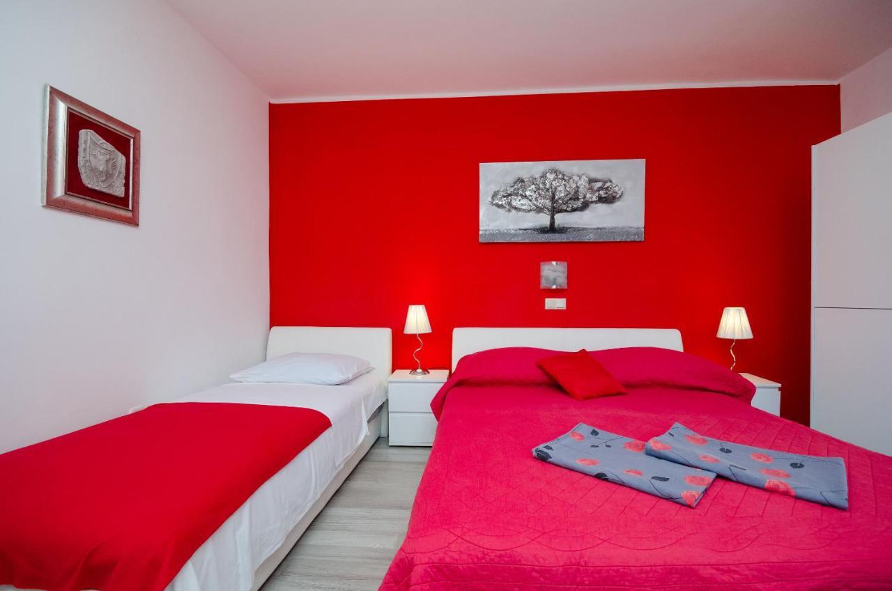 Apartments Helena Lopar Εξωτερικό φωτογραφία